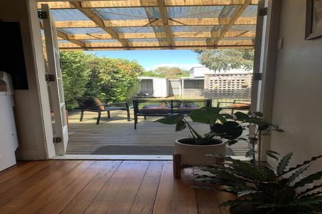 Photo of property in 47 Waltham Road, Sydenham, Christchurch, 8023