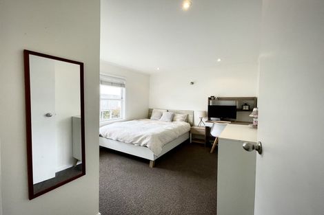 Photo of property in 1/894 East Coast Road, Northcross, Auckland, 0630