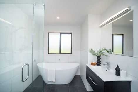 Photo of property in 7 Hartwell Drive, Kelvin Grove, Palmerston North, 4470