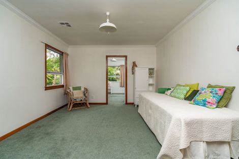 Photo of property in 17 Pyle Road West, One Tree Point, 0118