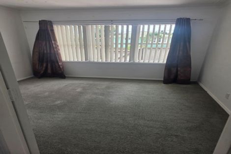 Photo of property in 20 Harrington Road, Henderson, Auckland, 0610