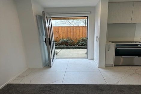Photo of property in 4/22 Denver Avenue, Sunnyvale, Auckland, 0612
