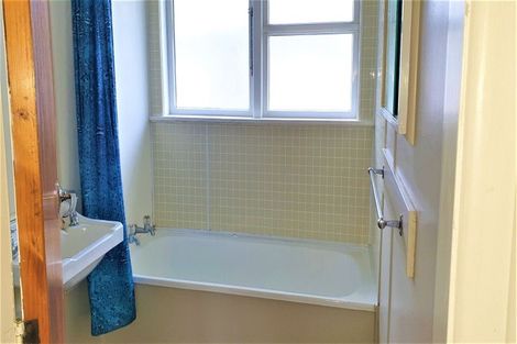 Photo of property in 40a Kashmir Avenue, Clouston Park, Upper Hutt, 5018