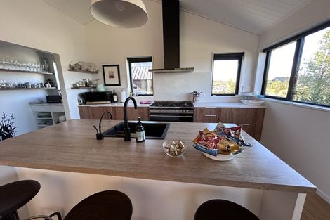 Photo of property in 2 Wanderer Lane, Jacks Point, Queenstown, 9371