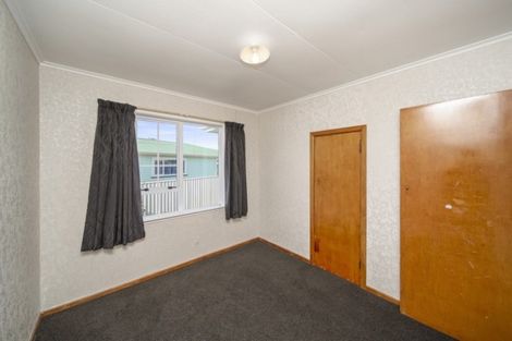 Photo of property in 44 Celia Street, Stratford, 4332