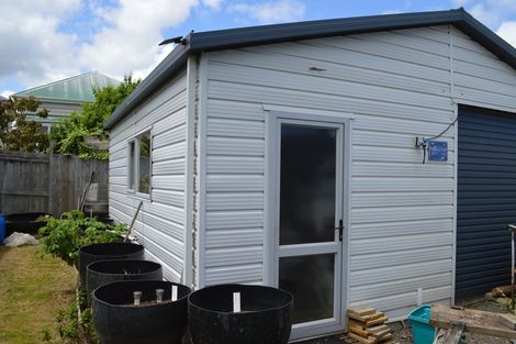 Photo of property in 74 Watt Street, Coromandel, 3506