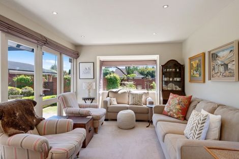 Photo of property in 15 Wadeley Road, Ilam, Christchurch, 8041