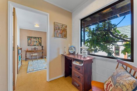 Photo of property in 14 Kotare Place, Sandspit, Warkworth, 0982