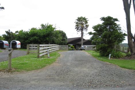 Photo of property in 392 Matua Road, Kumeu, 0891