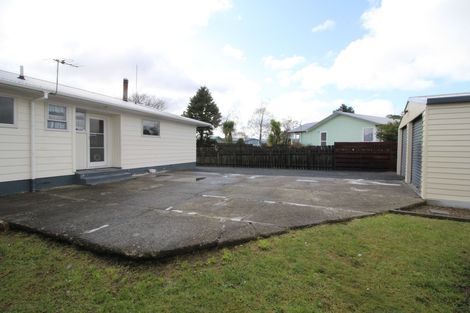 Photo of property in 17 Chaucer Place, Owhata, Rotorua, 3010