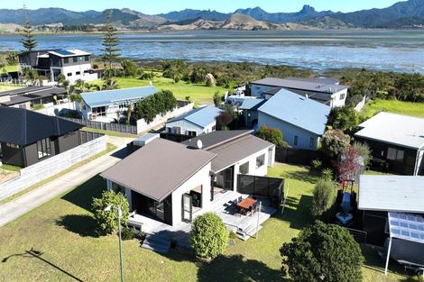 Photo of property in 125 Kelly Jade Avenue, Matarangi, Whitianga, 3592