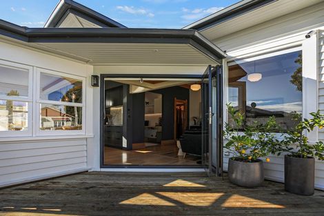 Photo of property in 77 Te Aroha Street, Hamilton East, Hamilton, 3216