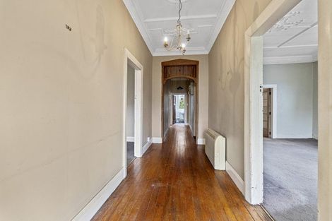 Photo of property in 19 West Avenue, Saint Clair, Dunedin, 9012