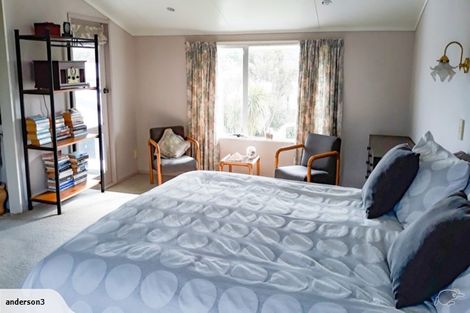 Photo of property in 19 Hillcrest Drive, Kelvin Grove, Palmerston North, 4414