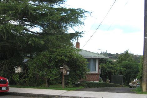 Photo of property in 19 Mcclintock Road, Massey, Auckland, 0614