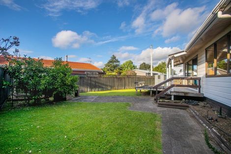 Photo of property in 2/8 Chichester Drive, Rosehill, Papakura, 2113