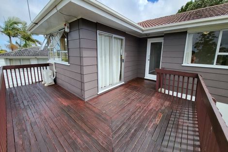 Photo of property in 9 Aralia Road, Sunnynook, Auckland, 0620