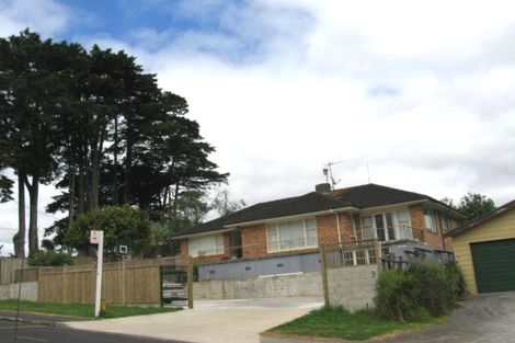 Photo of property in 2 Lauderdale Road, Birkdale, Auckland, 0626