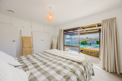 Photo of property in 8 Corbett Place, Onekawa, Napier, 4110