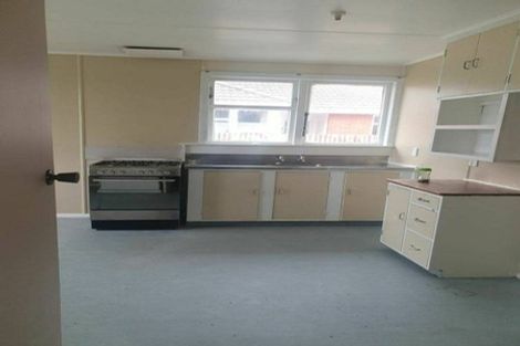 Photo of property in 62 Matipo Street, Castlecliff, Wanganui, 4501