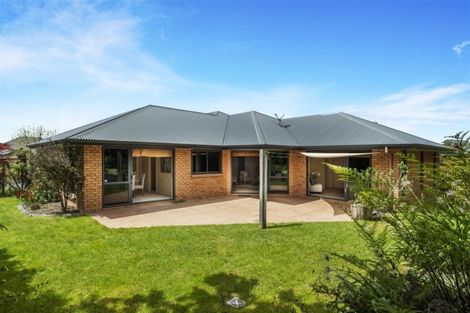 Photo of property in 5 Parkwood Place, Huntington, Hamilton, 3210