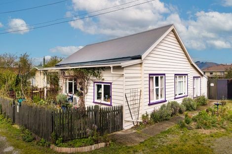 Photo of property in 32 Innes Street, Waimate, 7924