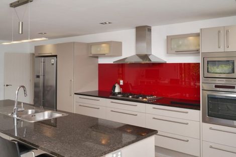 Photo of property in 43 Westpark Drive, Burnside, Christchurch, 8053