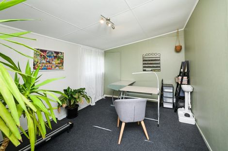 Photo of property in 14 Huntly Street, Foxton, 4814