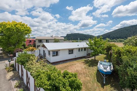 Photo of property in 2 Lord Auckland Road, Wakefield, 7025