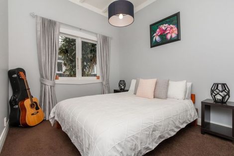 Photo of property in 1012 Great North Road, Point Chevalier, Auckland, 1022