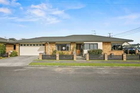 Photo of property in 2 Sanders Avenue, Westown, New Plymouth, 4310