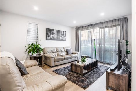 Photo of property in 45 Gecko Road, Hobsonville, Auckland, 0616