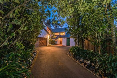 Photo of property in 36 Clifton Terrace, Fitzherbert, Palmerston North, 4410