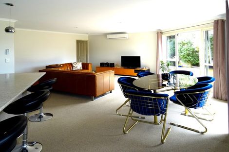 Photo of property in 2 Commodore Court, Gulf Harbour, Whangaparaoa, 0930