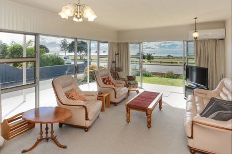 Photo of property in 6 The Esplanade, Westshore, Napier, 4110