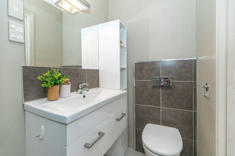 Photo of property in 35 Acacia Crescent, Glenview, Hamilton, 3206