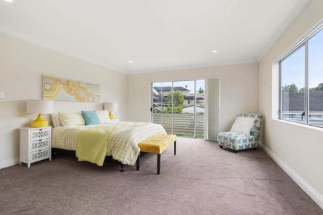 Photo of property in 231a Lake Road, Belmont, Auckland, 0622