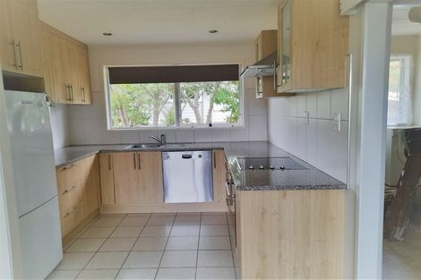 Photo of property in 11 Cockayne Crescent, Sunnynook, Auckland, 0620