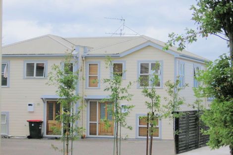 Photo of property in 2/25 Mana Street, Vogeltown, Wellington, 6021