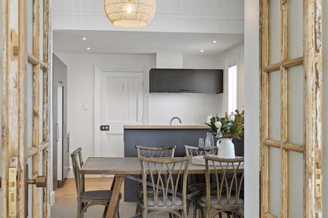 Photo of property in 115 Hawke Street, New Brighton, Christchurch, 8083