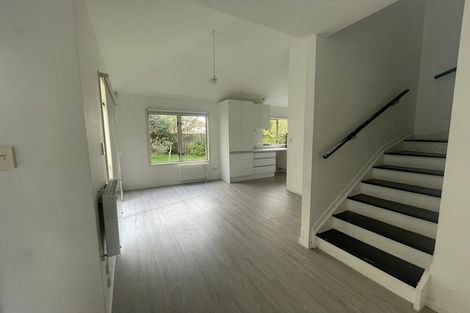 Photo of property in 3 Dainton Place, New Lynn, Auckland, 0600