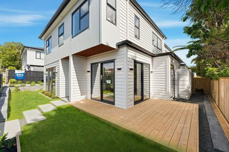 Photo of property in 141a Seabrook Avenue, New Lynn, Auckland, 0600
