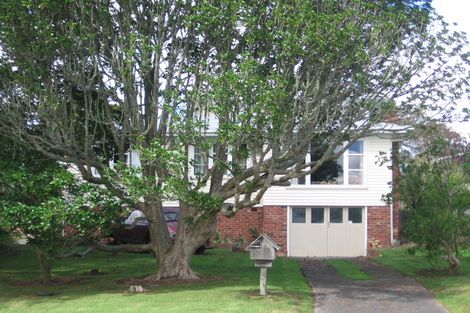 Photo of property in 27 Lavelle Road, Henderson, Auckland, 0612