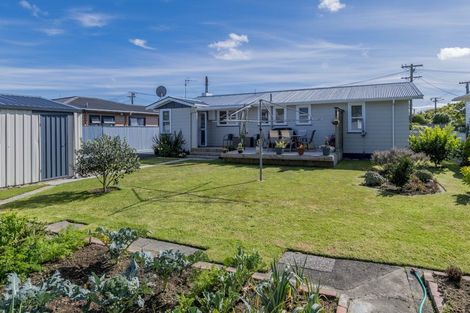 Photo of property in 14 Beatty Street, Levin, 5510