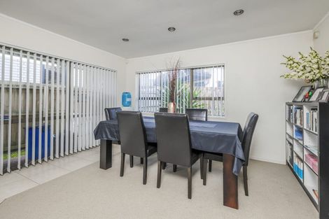 Photo of property in 136 Everglade Drive, Totara Heights, Auckland, 2105