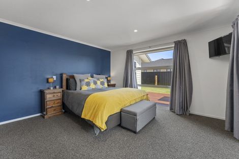 Photo of property in 16 Magnetic Place, Cromwell, 9310