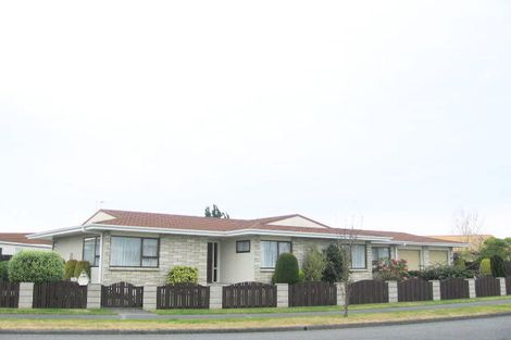 Photo of property in 21 Townshend Crescent, Greenmeadows, Napier, 4112