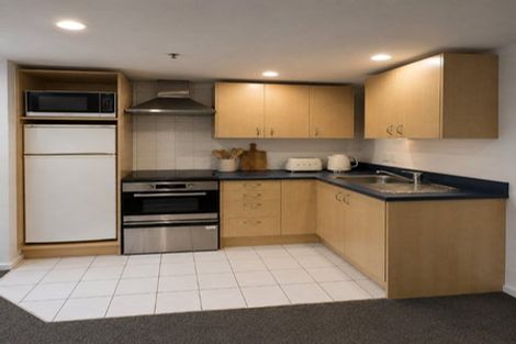 Photo of property in Terrace Heights Apartments, 5e/163 The Terrace, Wellington Central, Wellington, 6011