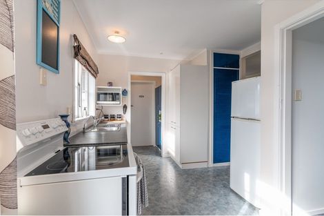 Photo of property in 33 Wyndham Street, Carterton, 5713