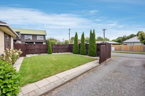 Photo of property in 32 Martbern Crescent, Bishopdale, Christchurch, 8053